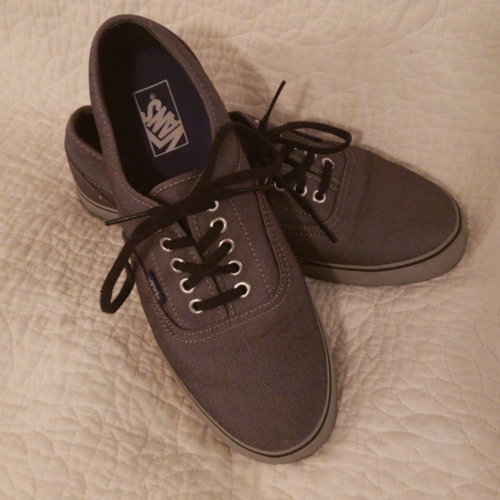 Grey Van's authentic low pros!